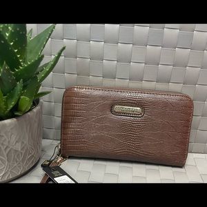 London Fog Adalia Brown Lizard Zip Around Wallet/Wristlet NWT